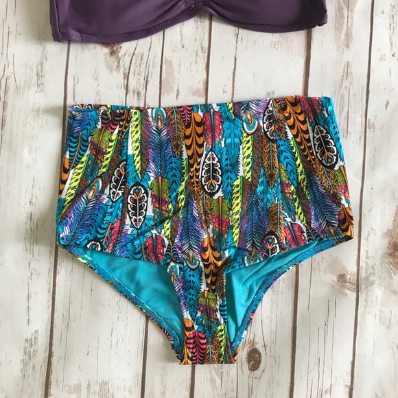 ☀️⬇️Last 1 left- Bikini Top & High Waist Bottom - Picture 4 of 8